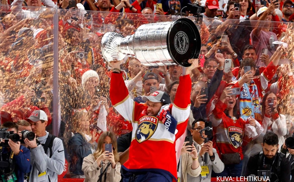 Uudet suomalaiset Stanley Cup-voittajat keräilykorteissa